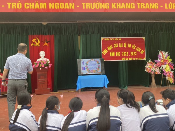 Sinh hoạt câu lạc bộ lịch sử năm học 2022-2023