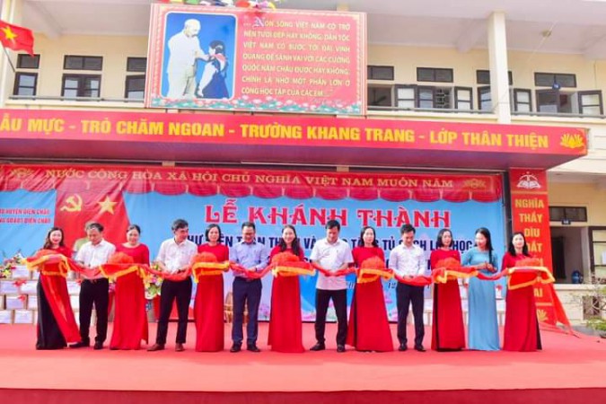Lễ khánh thành thư viện thân thiện và trao tặng tủ sách lớp học năm 2023