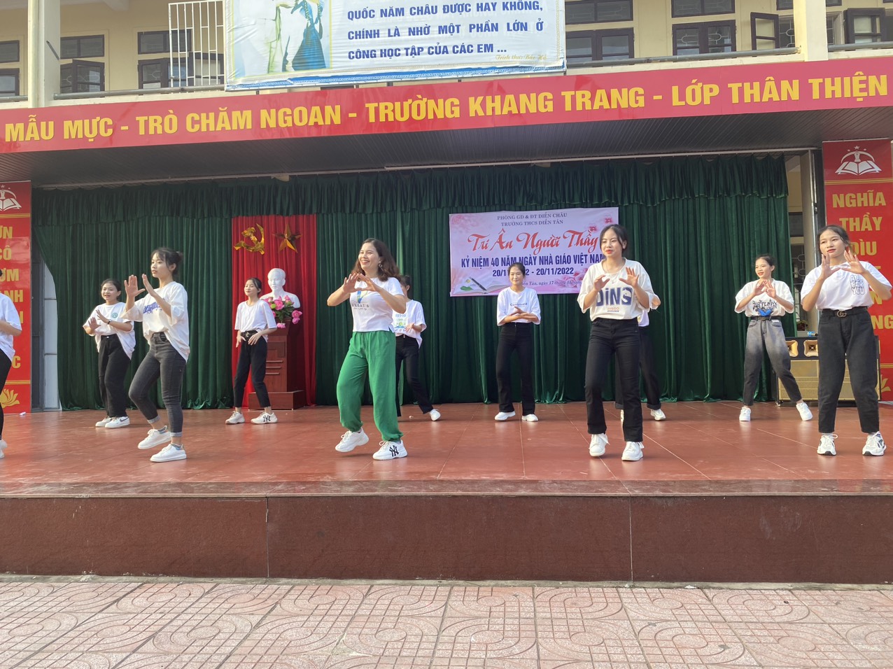 f7ac36a1b3e16abf33f0