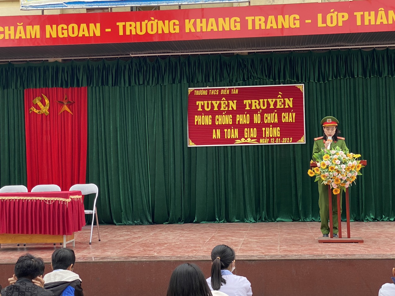 Tuyên truyền phòng chống cháy nổ, chữa cháy, an toàn giao thông năm học 2022-2023