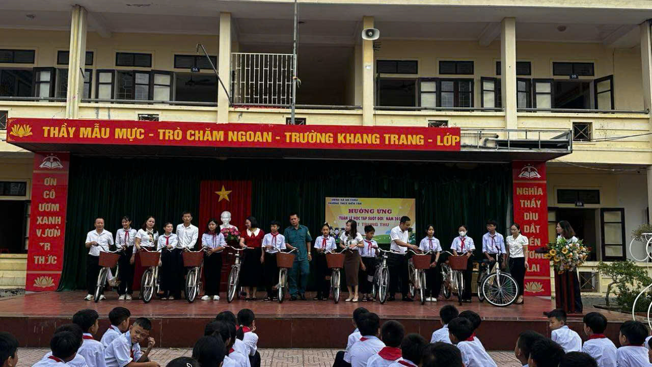 z7093239208791 38baf10ddec01b02f82f7d84bb7d9e07