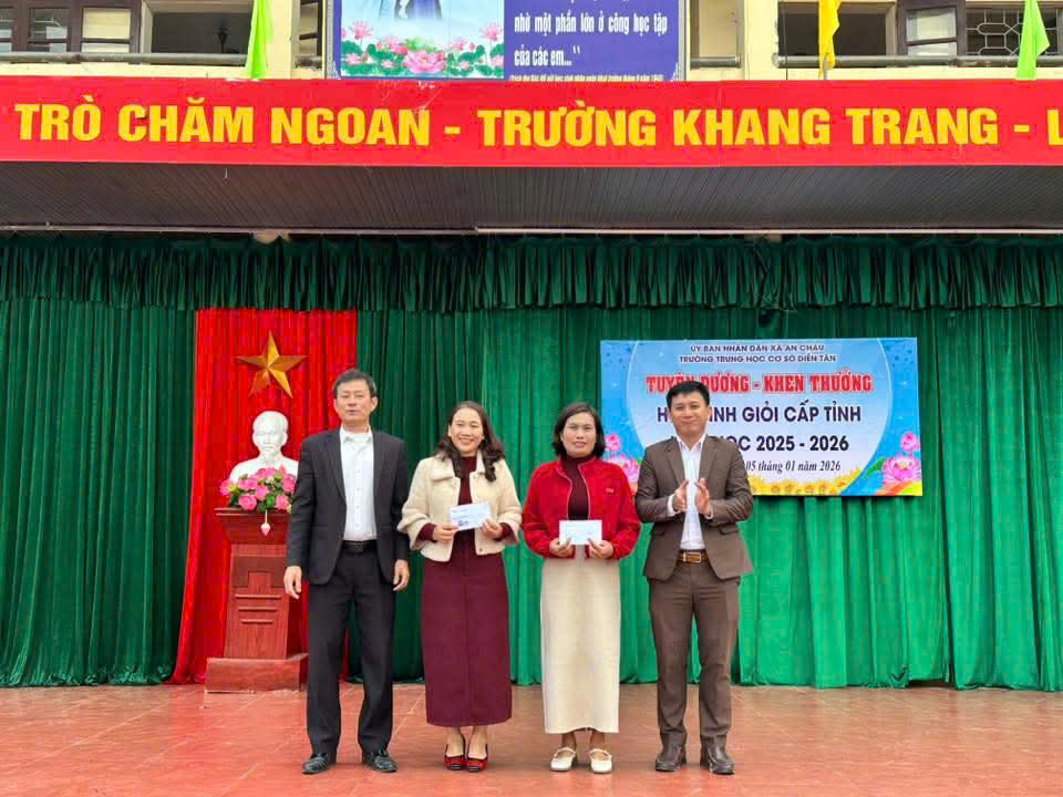 z7400493330396 02aabf17bc0e6353a95abb7e4e6b38f4